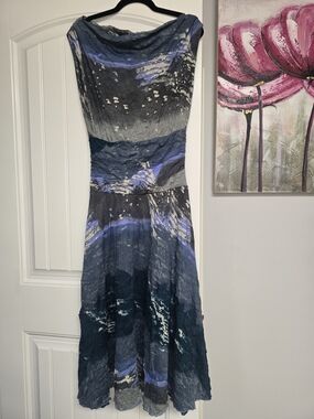 Dick & Jayne Los Angeles Elegant Blue Cascade Dress